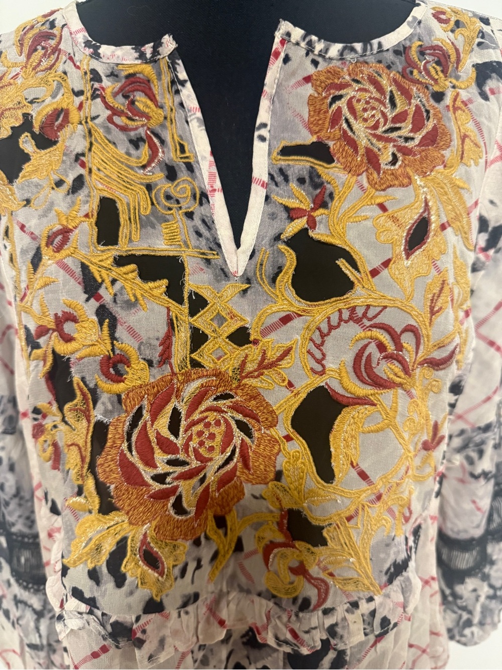 Anthropologie Mathilda Top Size M 100% Viscose Floral Embroidered Boho Peasant - Picture 4 of 11